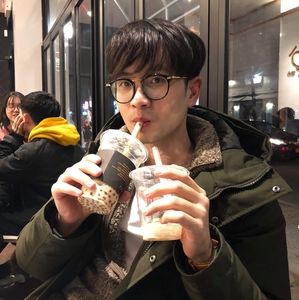 Meet your Posher, Thanh